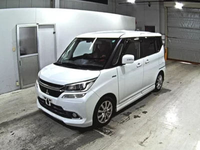 Mitsubishi DELICA D2