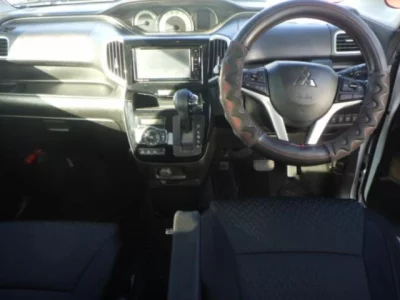 Mitsubishi DELICA D2