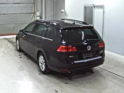 Volkswagen GOLF VARIANT