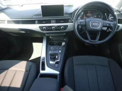 Audi A4  с аукциона в Японии