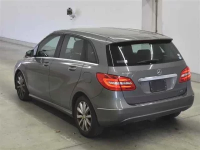 Mercedes-Benz B CLASS