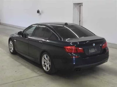 BMW 5-Series  с аукциона в Японии