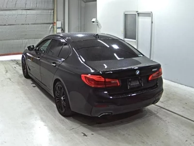 BMW 5-Series  с аукциона в Японии