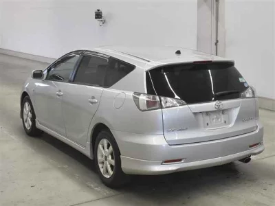 Toyota CALDINA  с аукциона в Японии
