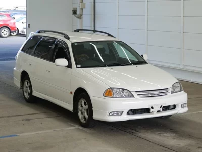 Toyota CALDINA  с аукциона в Японии