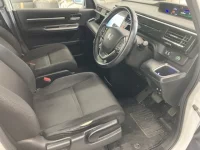 Honda STEP WAGON лот № 2021 оценка 3.5  с аукциона в Японии 3