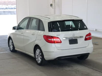 Mercedes-Benz B CLASS