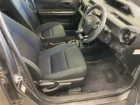 Toyota AQUA лот № 2319 оценка RA  с аукциона в Японии 3