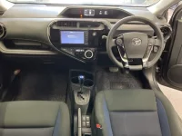 Toyota AQUA лот № 2319 оценка RA  с аукциона в Японии 4