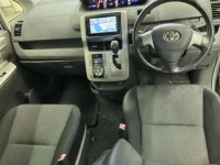 Toyota NOAH лот № 2268 оценка 3.5  с аукциона в Японии 4