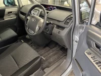 Toyota NOAH лот № 2272 оценка 3.5  с аукциона в Японии 3