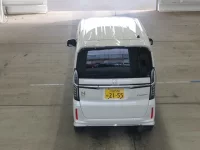 Honda N BOX лот № 2203 оценка 5  с аукциона в Японии 2