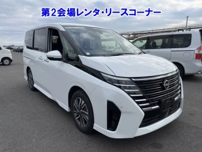 Nissan SERENA  с аукциона в Японии