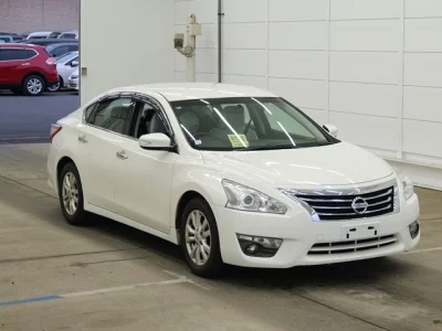 Nissan TEANA