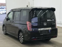 Honda STEP WAGON лот № 2288 оценка RA  с аукциона в Японии 1