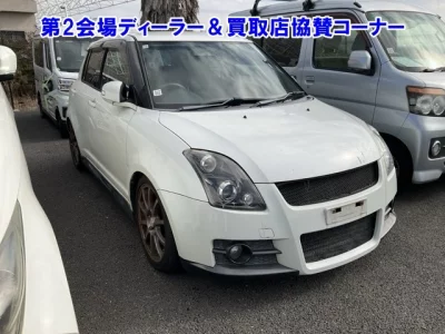 Suzuki SWIFT  с аукциона в Японии