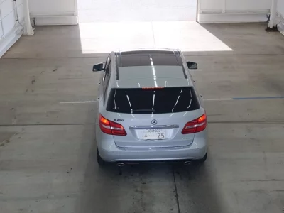 Mercedes-Benz B CLASS