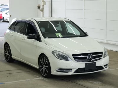 Mercedes-Benz B CLASS