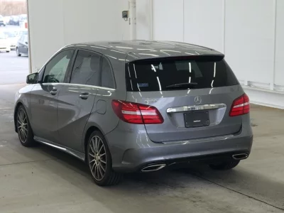Mercedes-Benz B CLASS