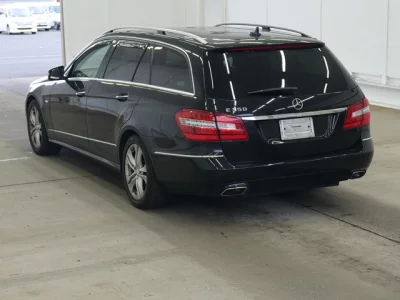 Mercedes-Benz E CLASS WAGON
