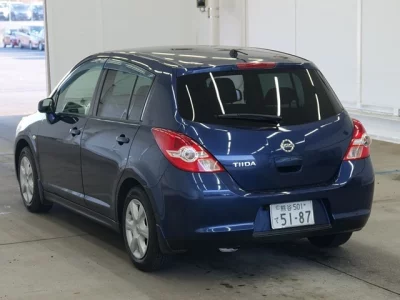Nissan TIIDA