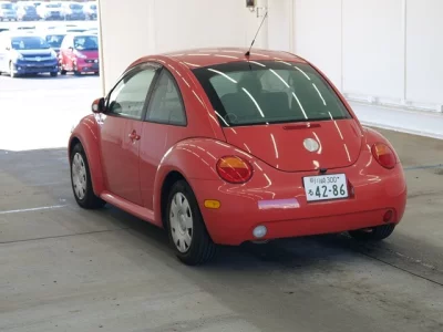Volkswagen NEW BEETLE