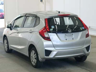 Honda FIT  с аукциона в Японии