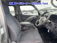 Nissan CARAVAN VAN лот № 43170 оценка RA  с аукциона в Японии 6