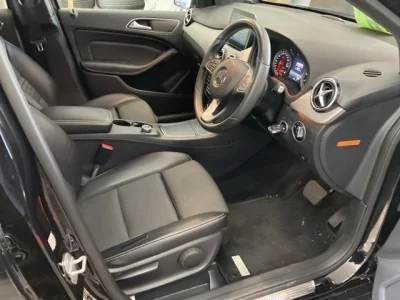 Mercedes-Benz B CLASS