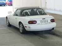 Mazda ROADSTER лот № 2603 оценка 3  с аукциона в Японии 1