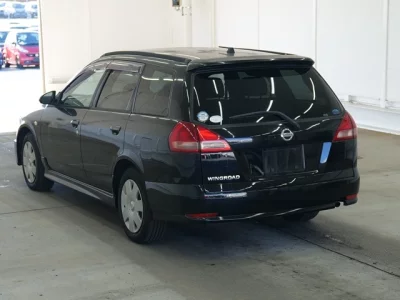 Nissan WINGROAD