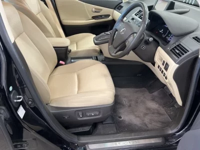 Lexus HS  с аукциона в Японии