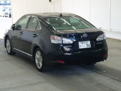 Lexus HS  с аукциона в Японии