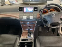 Nissan FUGA лот № 2843 оценка 4  с аукциона в Японии 4