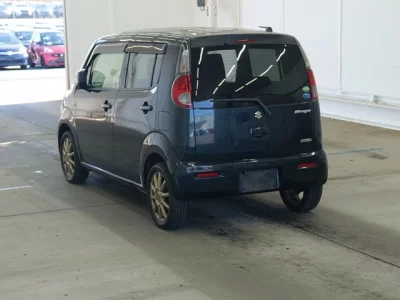 Suzuki MRWAGON