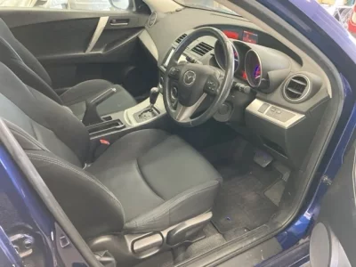 Mazda AXELA  с аукциона в Японии