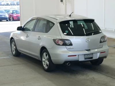 Mazda AXELA  с аукциона в Японии