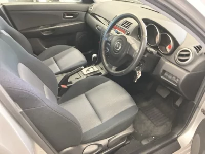 Mazda AXELA  с аукциона в Японии