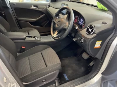 Mercedes-Benz B CLASS