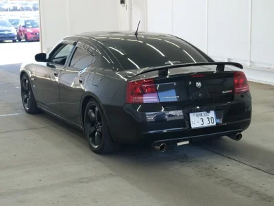 Dodge CHARGER