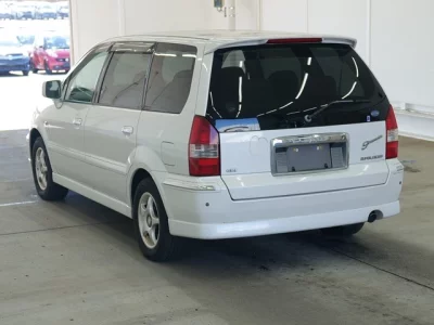 Mitsubishi CHARIOT GRANDIS