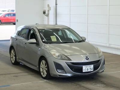 Mazda AXELA  с аукциона в Японии