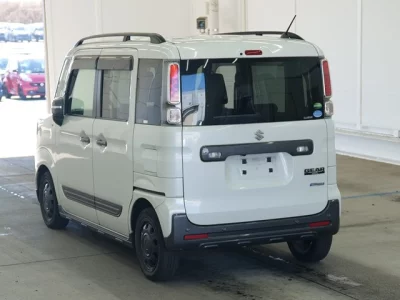 Suzuki SPACIA GEAR  с аукциона в Японии