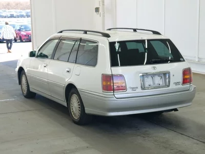 Toyota CROWN ESTATE