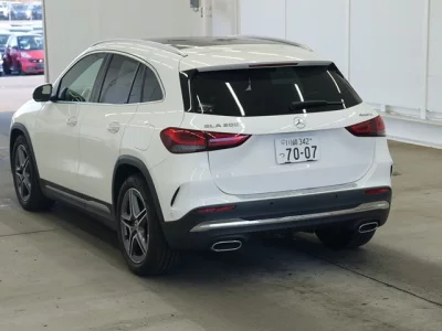 Mercedes-Benz GLA CLASS