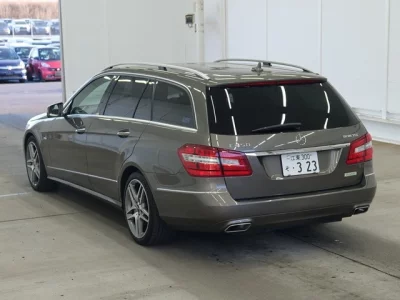 Mercedes-Benz E CLASS WAGON