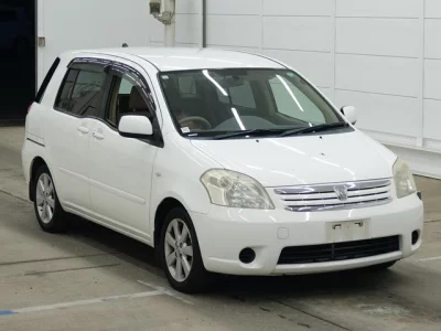 Toyota RAUM