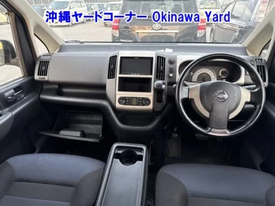 Nissan SERENA  с аукциона в Японии