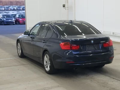 BMW 3-Series  с аукциона в Японии