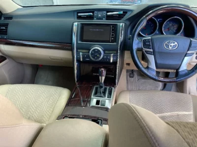 Toyota MARK X  с аукциона в Японии